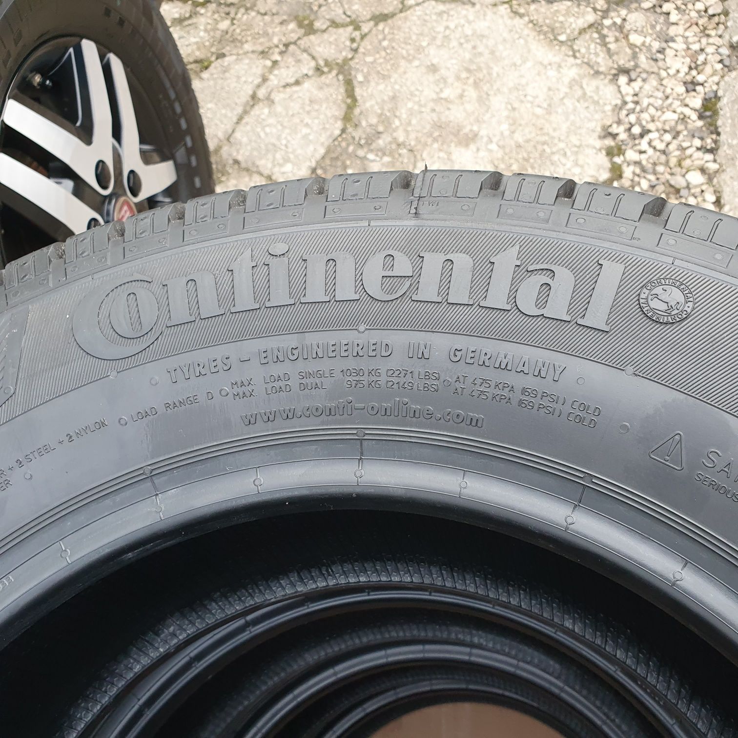 Opony Continental VanoCamper 225/75R15CP nowe