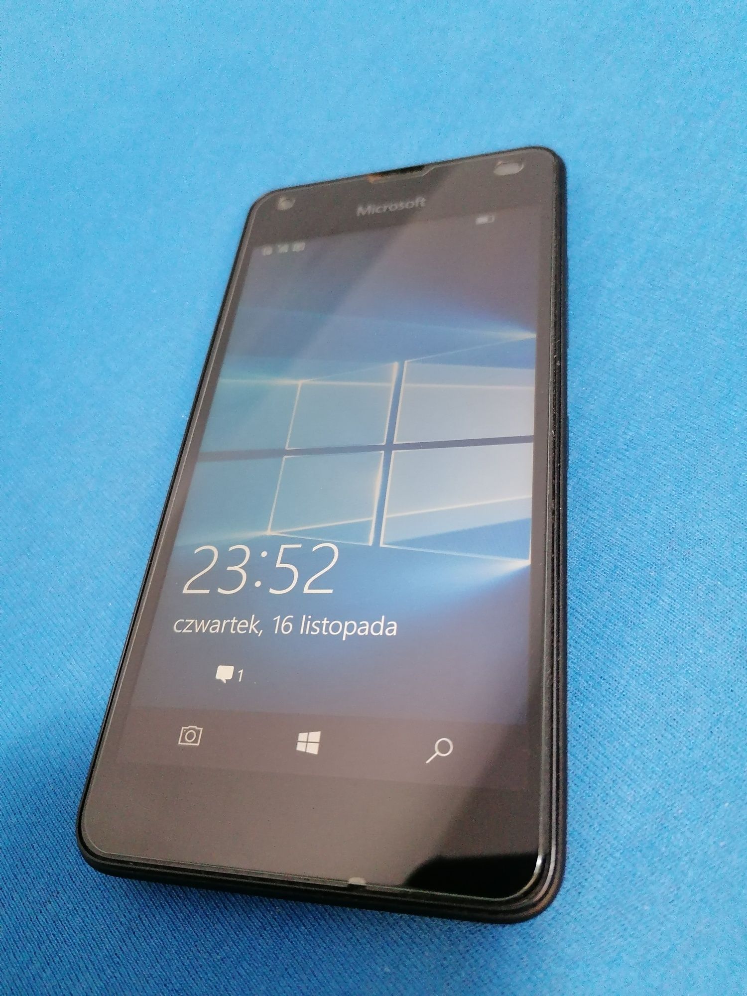 Telefon Lumia 550