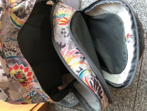 Mochila O'Neil + estojo