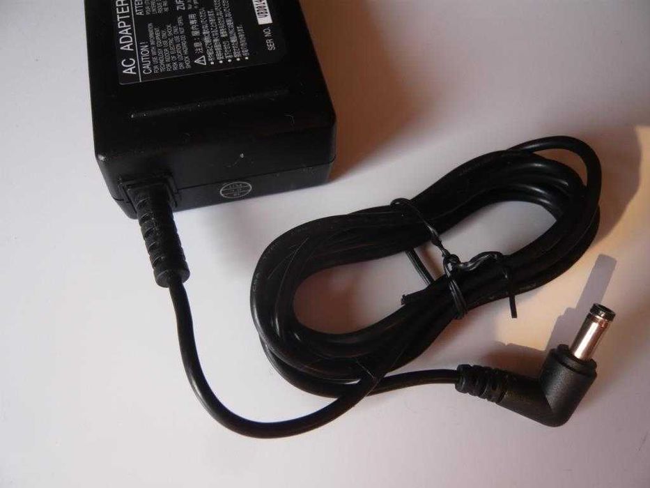 Carregador Fujitsu 19V 3,69A (Asus)