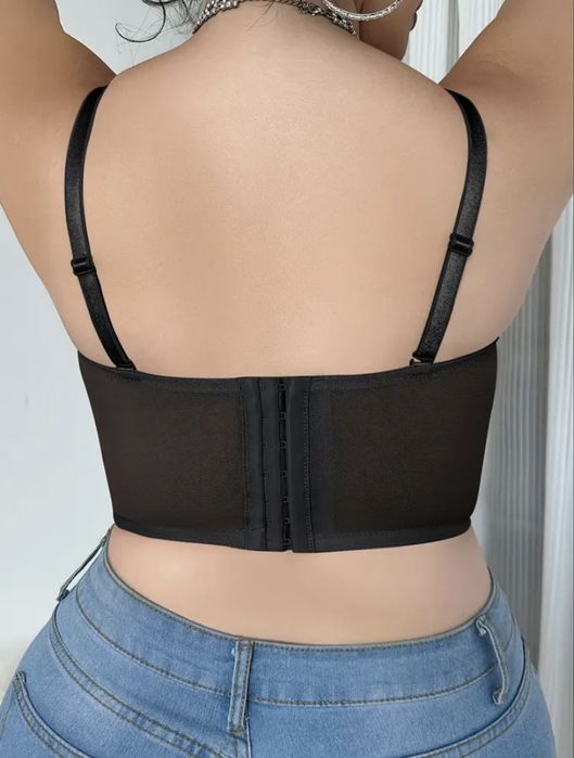 Бюстгартер великого розміру