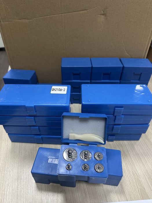 Набір важиків 500 і 200 грам