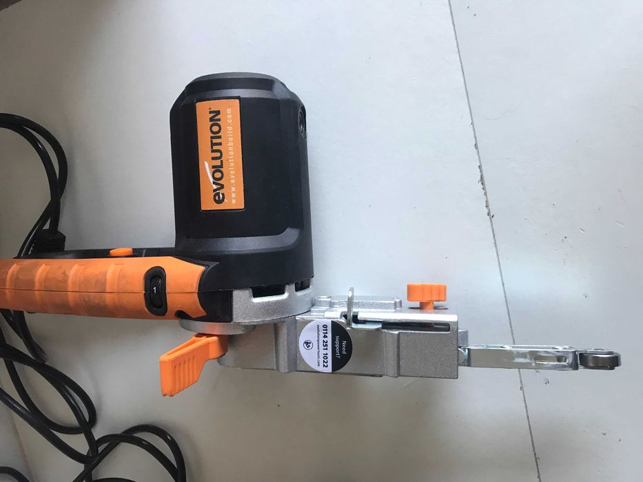 Стрічкова шліфувальна машина Evolution MINIBELT2 1/2" з Англії