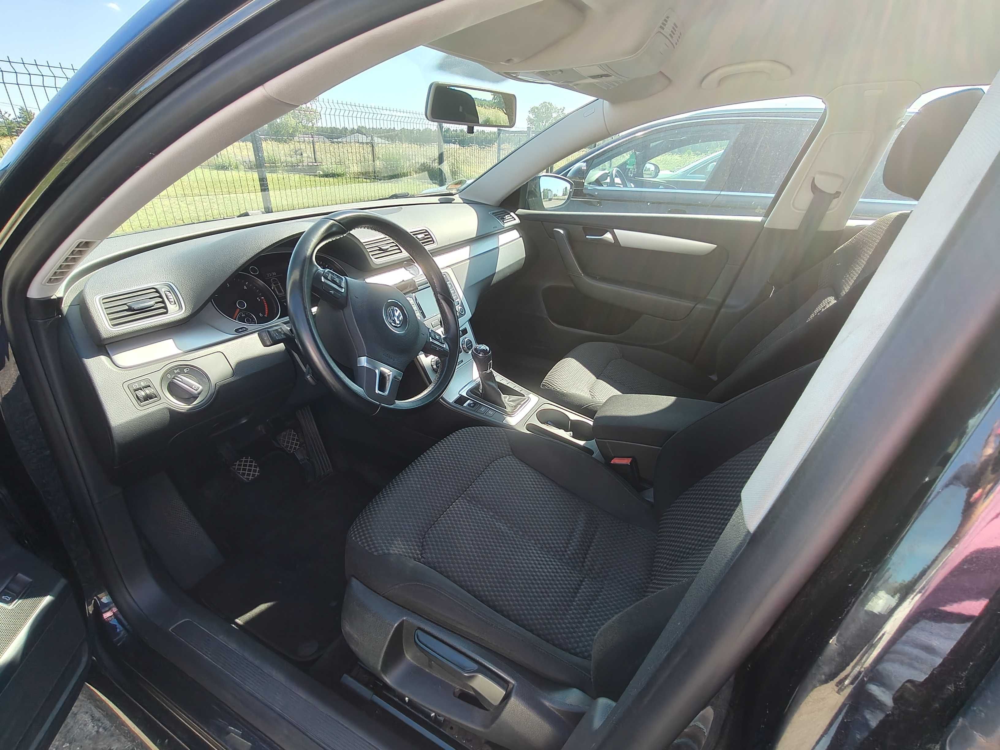 Volkswagen  Passat B7 2013r. 1.6 TDI