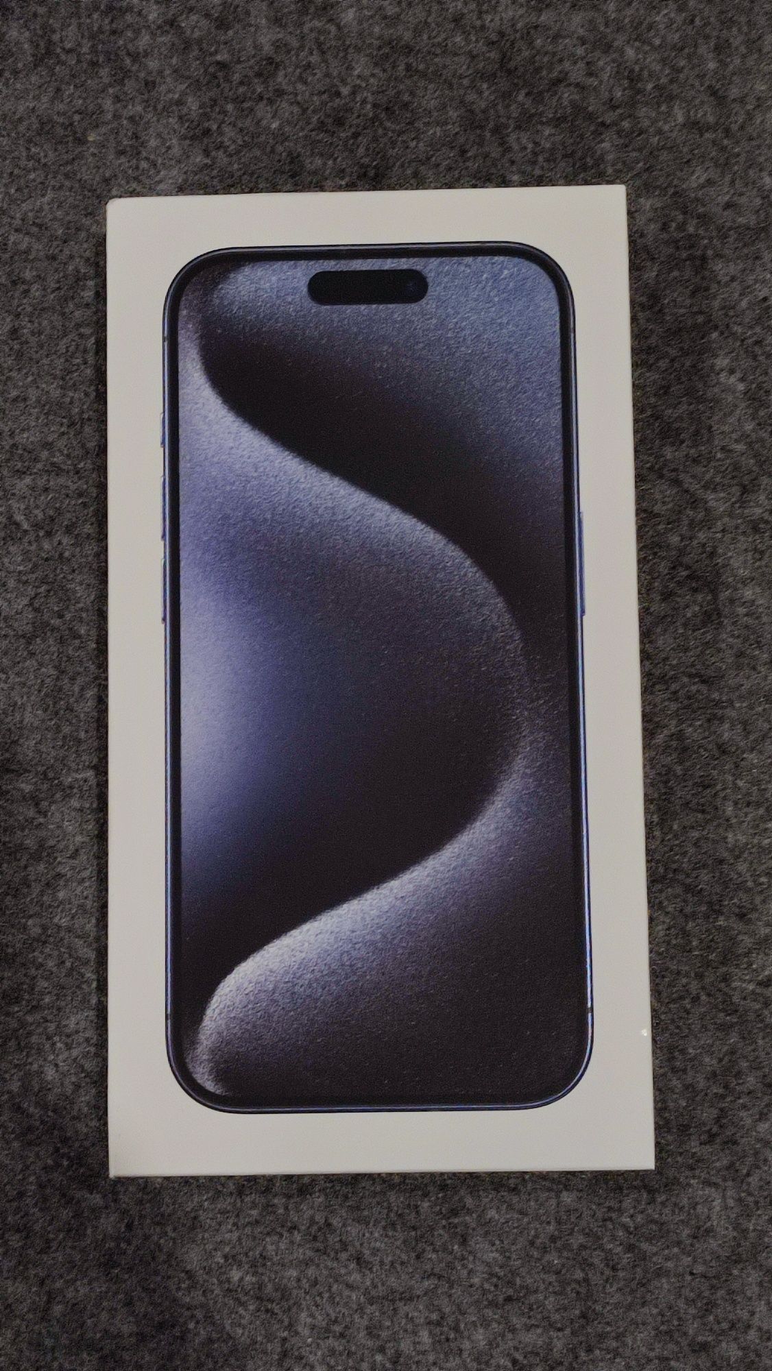 iPhone 15 Pro 256GB - Blue Titanium (Selado) c/fatura