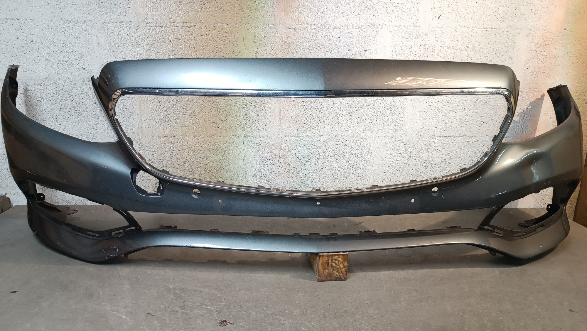 Vendo parachoque de frente Mercedes E class W213 ano 2015/19