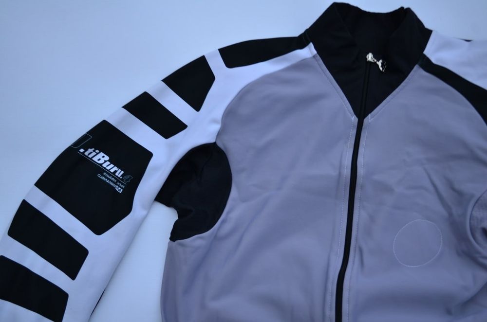 Велокофта на флісі Assos ij tiburu.4