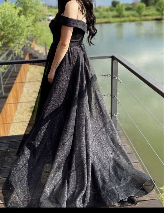 Сукня вечірня з блискітками чорна