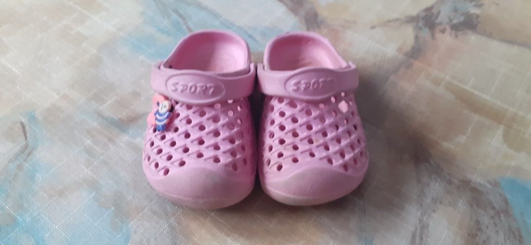 Sandałki klapki buty buciki gumowe lato crosc 12 cm
