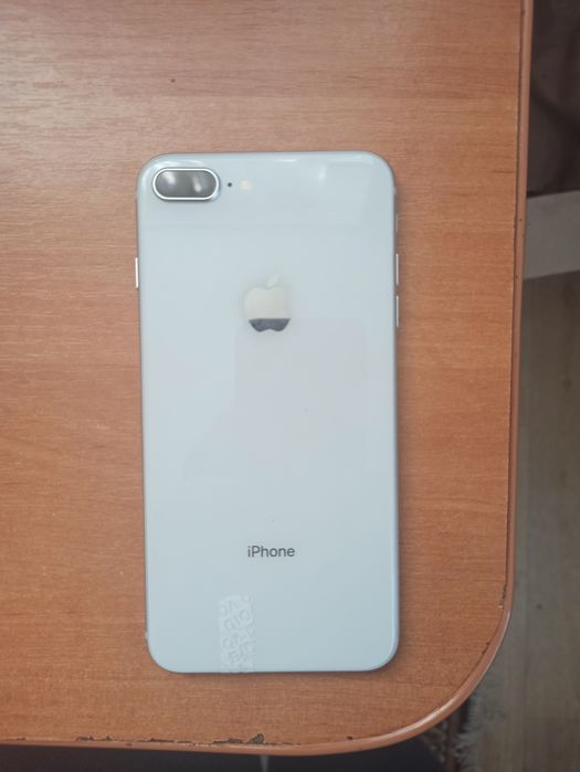 Зовсім новенький iPhone 8 plus 64/256 gb
