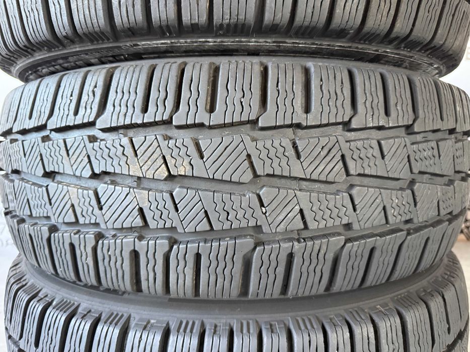 Зимові шини 215/60/17C Michelin Agilis Alpin, зимние шины резина R17C