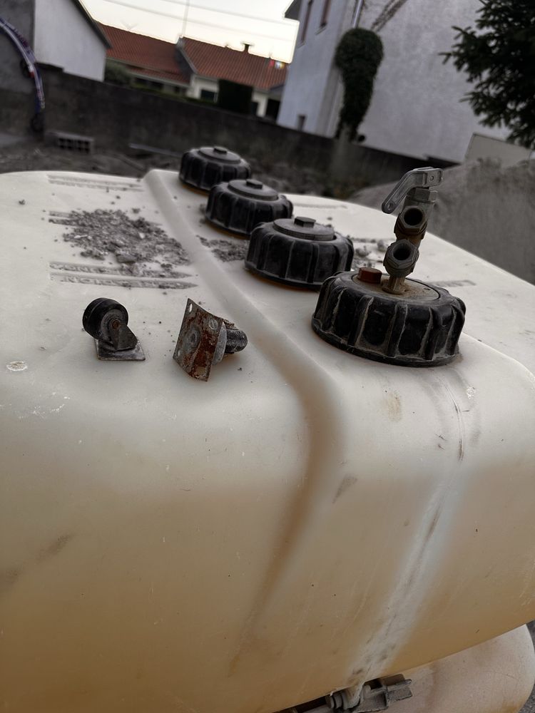 Deposito de combustivel para aquecimento central de 500 L