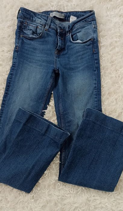 Spodnie jeansy dzwony rozmiar 32 Zara