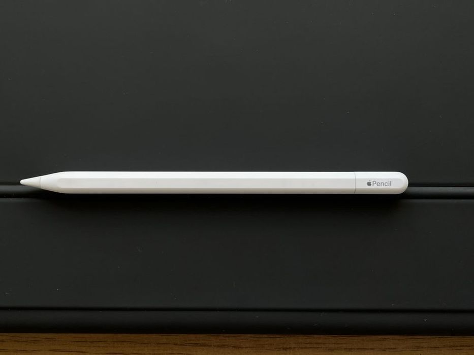 Ipad Air m2 128 gb wraz z rysikiem i klawiatura baseus
