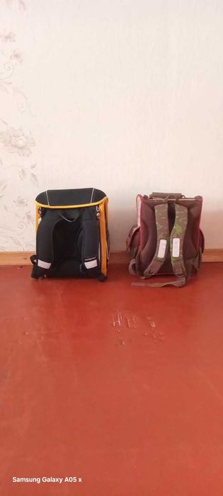 Продам 2 школьних рюкзаків