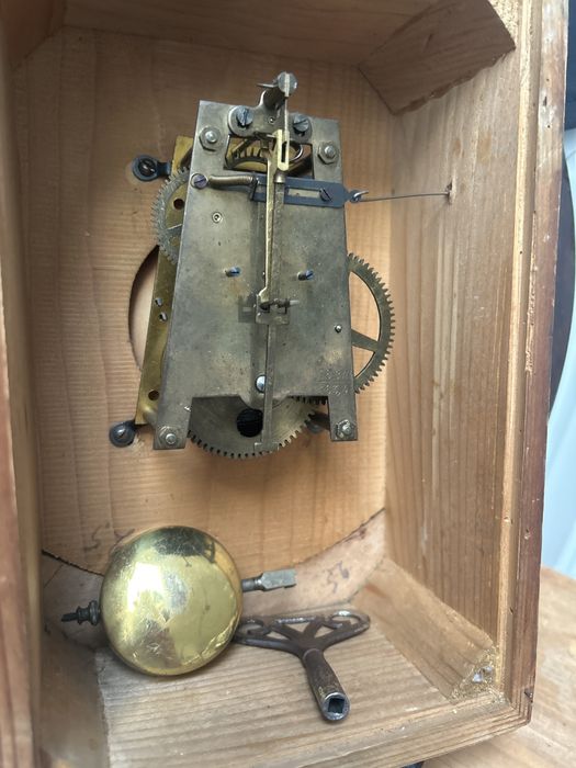 Stary zegar mechanizm Junghans