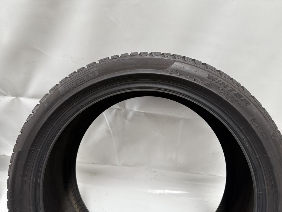 255/40/20 Pirelli Sottozero 3 Winter AO 101W