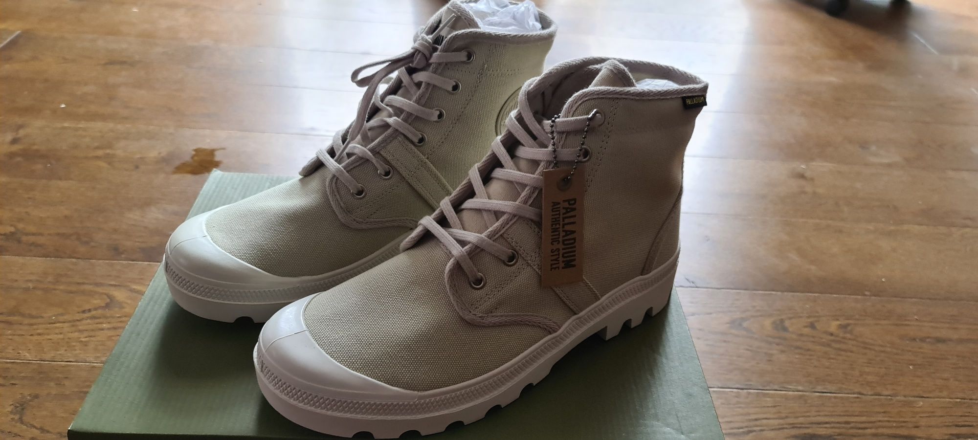 Trampki Palladium Pallabrousse size 43 beżowe