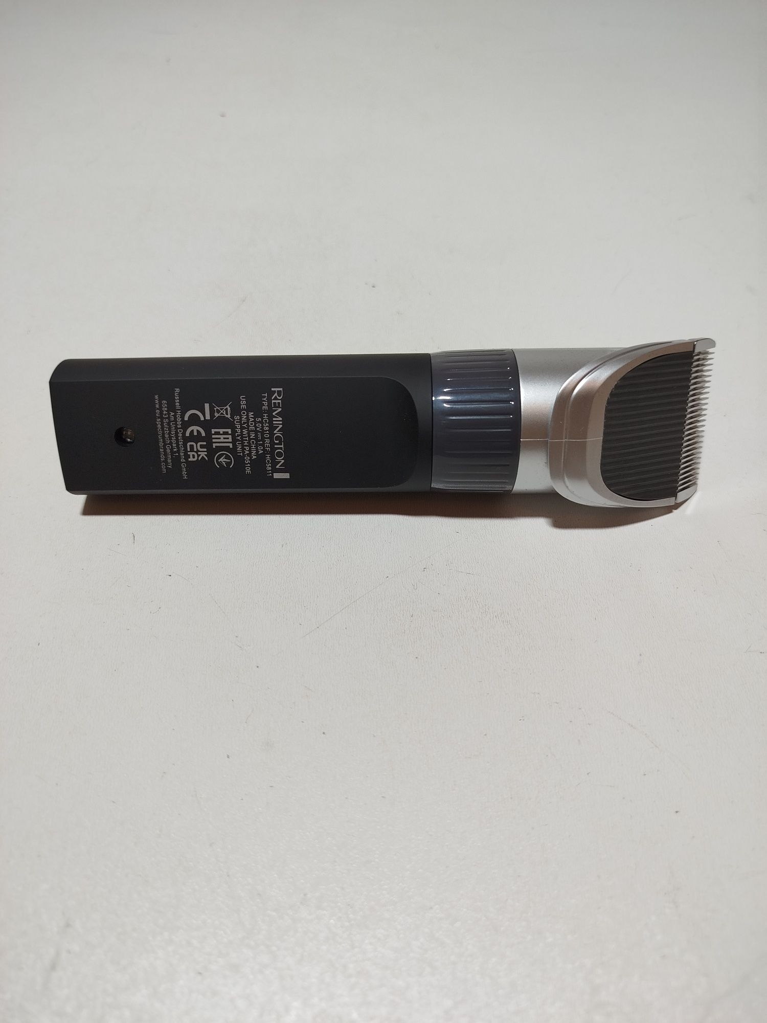 Maszynka do włosów Remington HC5811 Walizka 10 nasadek