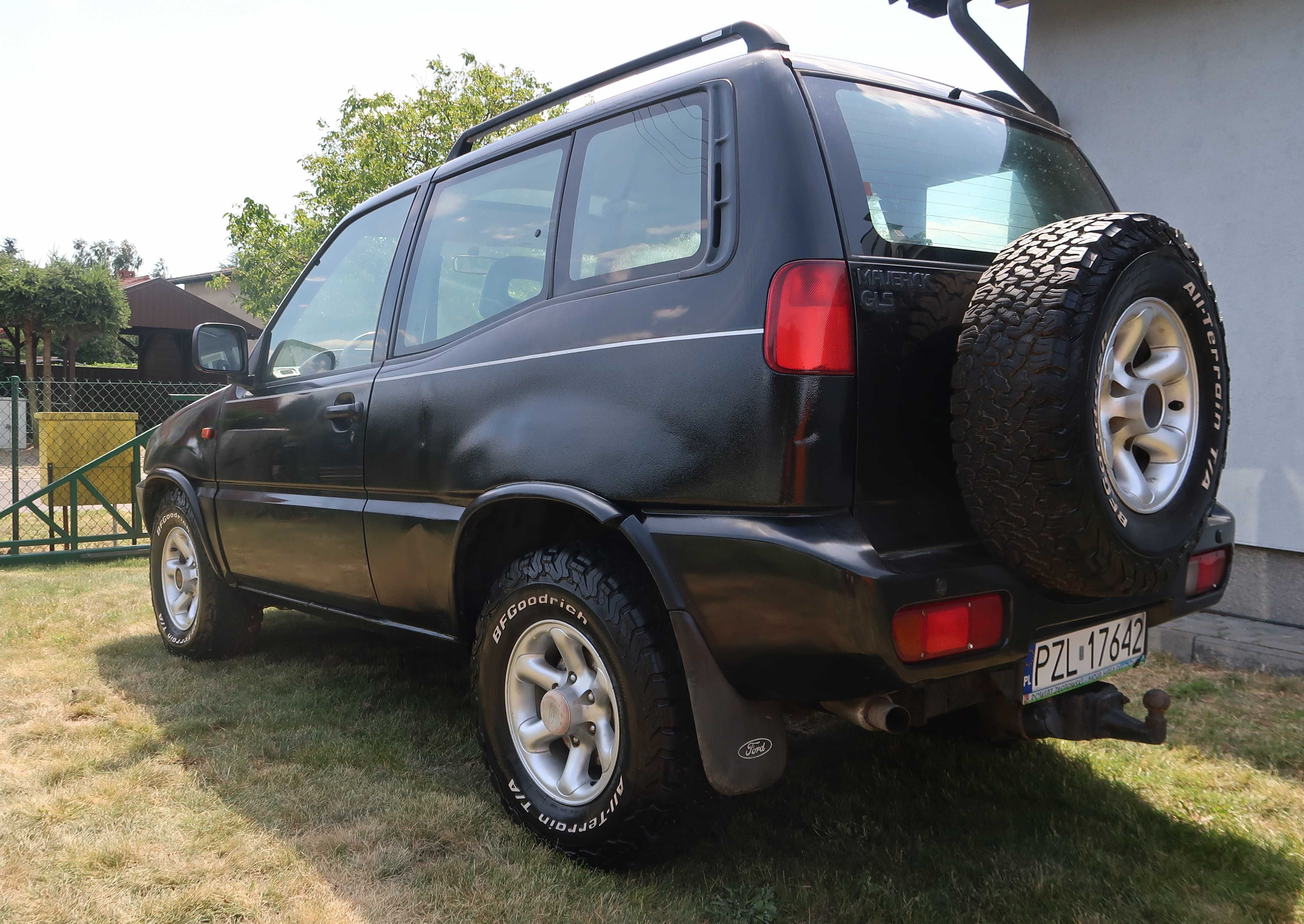 Ford Maverick (Nissan Terrano) 2.4  - stan bardzo dobry