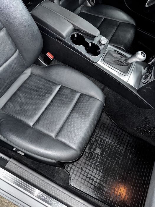 Мерседес с300 99350км, 2 власники.