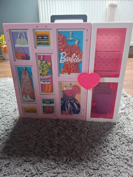 Garderoba Barbie