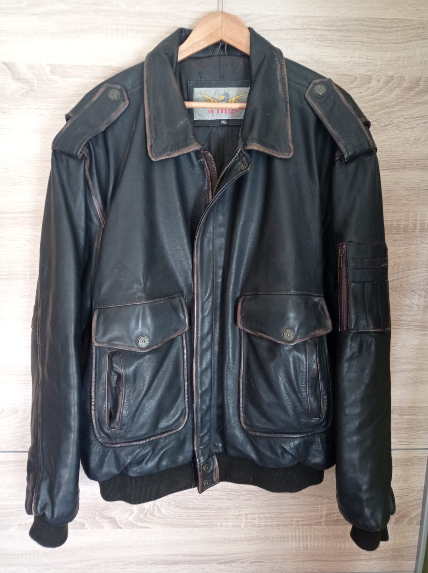 SÓ HOJE: 120€.  Blusão de aviador em cabedal WINGS xl
