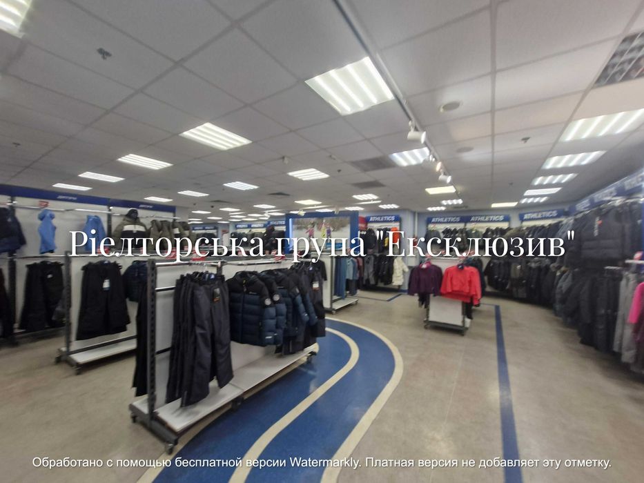 Пропонується в оренду приміщення у ТЦ на перехресті поруч з зупинкою