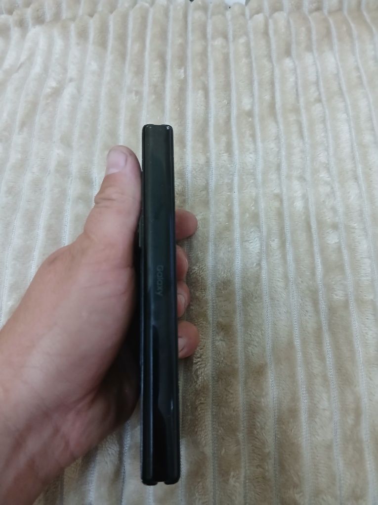 Samsung z fold 3