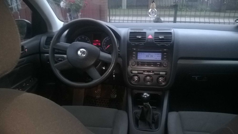 VW Golf V 1,6 MPI 5 drzwi sprowadzony do opłat