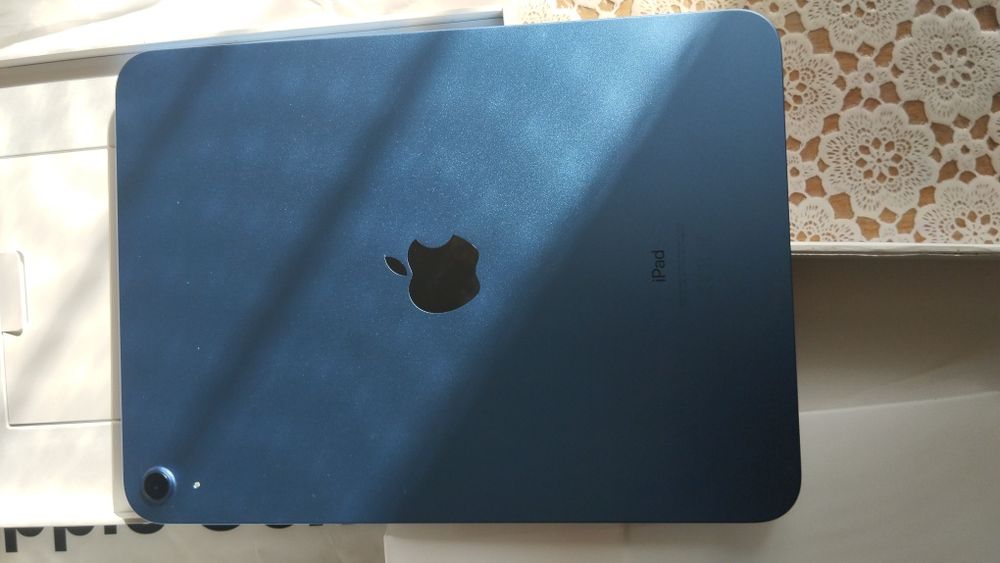 Продам IPad 10.9