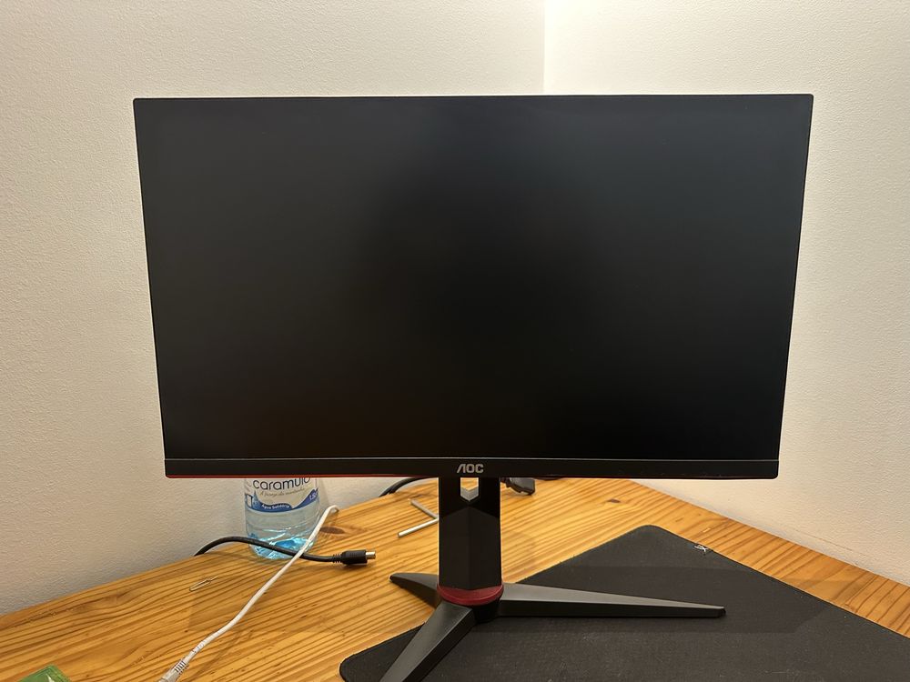 Monitor AOC 24’ 144hz 1ms