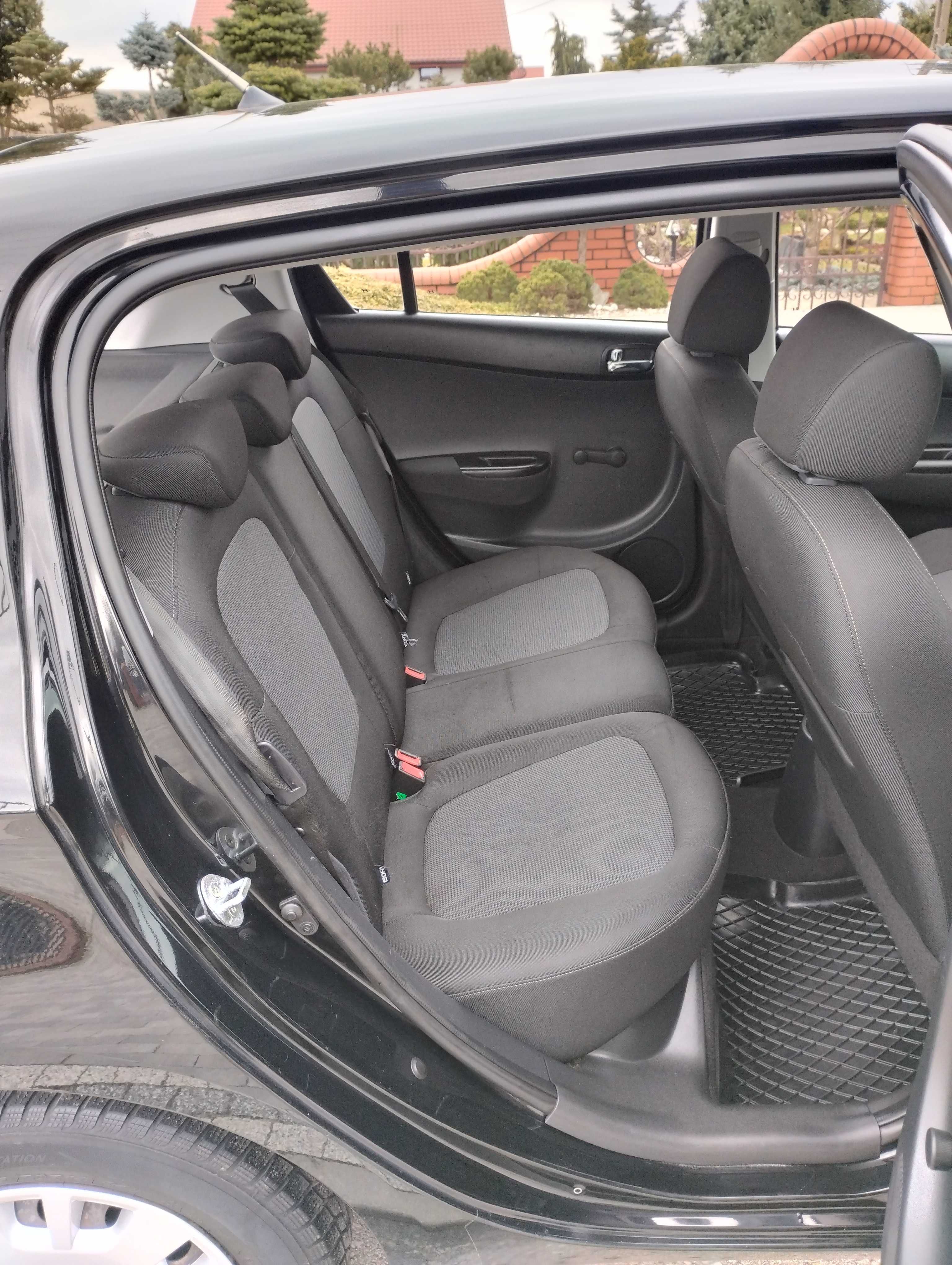 Hyundai i20 Lift 1.1 CRDI 75KM 2013r 180000km Klimatyzacja