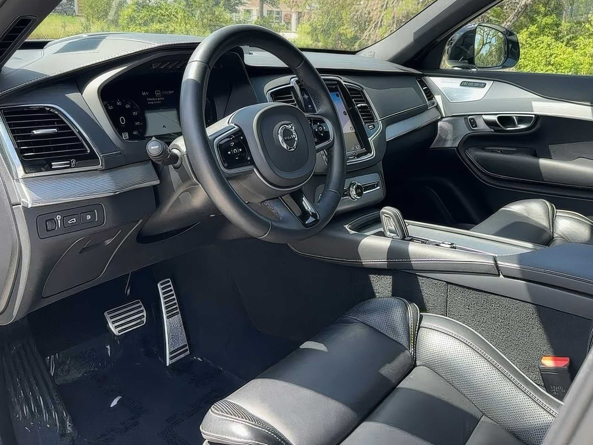 2022 Volvo XC90 Recharge R-Design