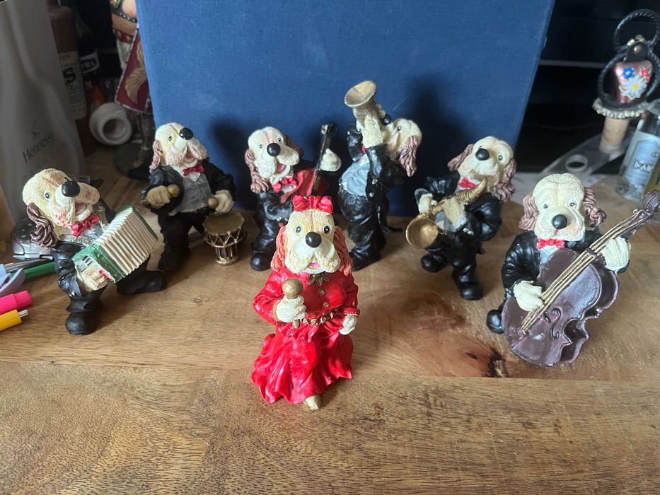 Саксофон Труба Гитара Виолончель Барабан Оркестр Собачий джаз