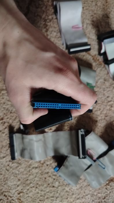 Продам шлейфи 80 pin та на 40 pin.