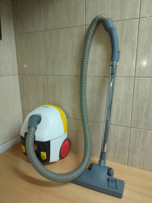 Odkurzacz Zelmer Syrius 1600.0.K04S T moc 1800W