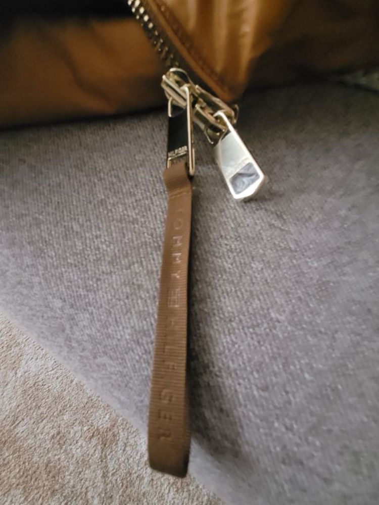 Kurtka puchowa Tommy Hilfiger rozmiar L