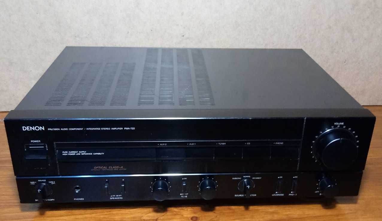 Підсилювач DENON PMA-720.