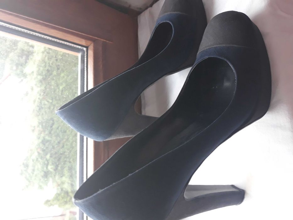 Pantofle na platformie Gino Rossi