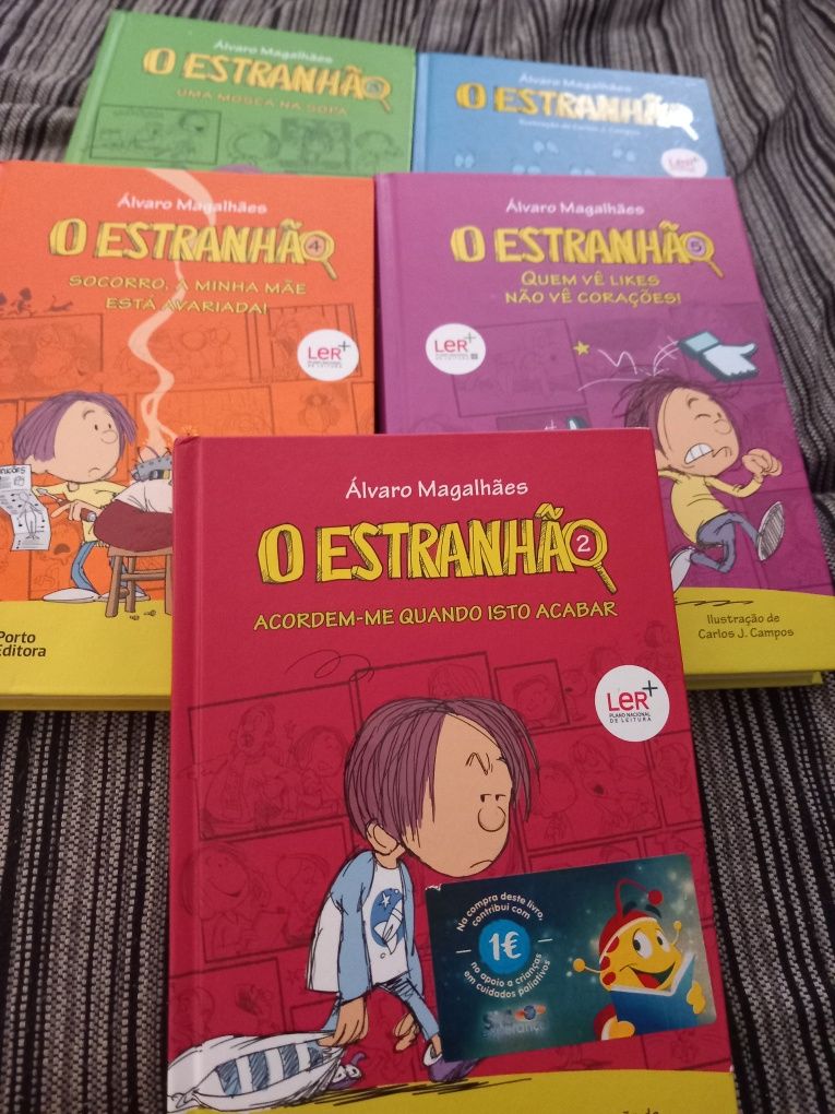 Livros " O Estranhao"