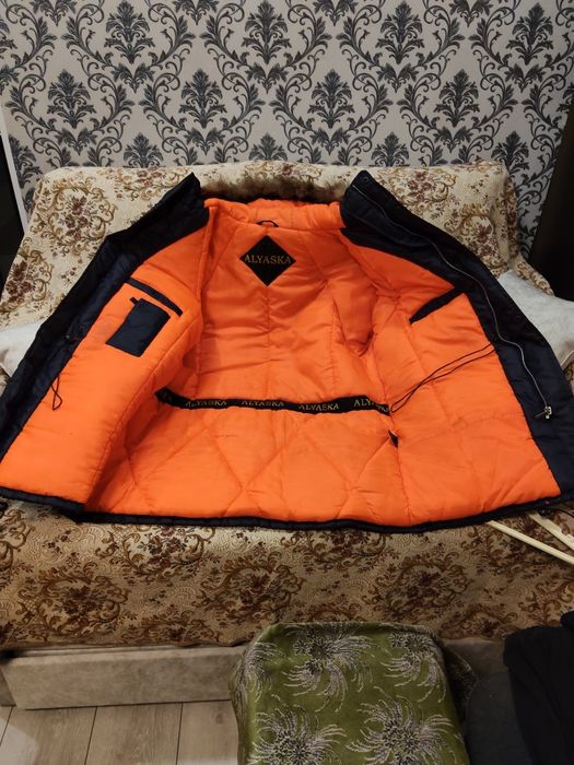 Продається куртка Аляска, розмір 54-56, була вдіта 2 рази.
