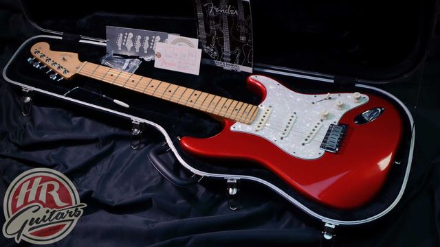 FENDER AMERICAN SERIES Stratocaster Chrome Red, 2004, USA, gitara