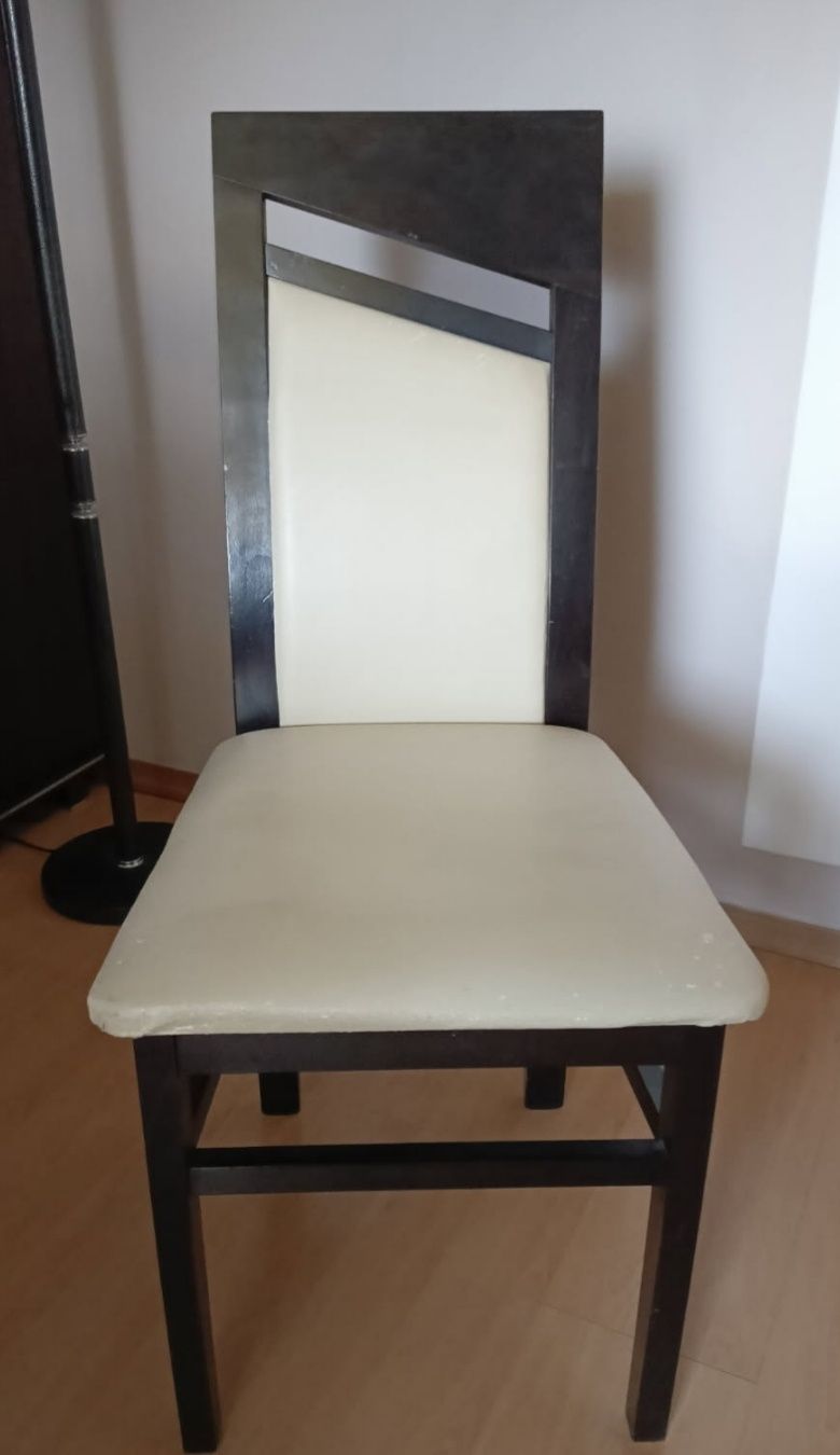 Komplet 4 krzeseł