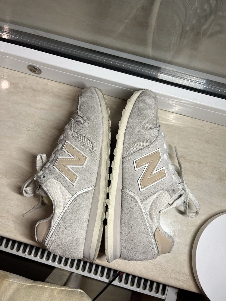 Жіночі кросівки New Balance 373 (38 розмір (24,5 см)) 574