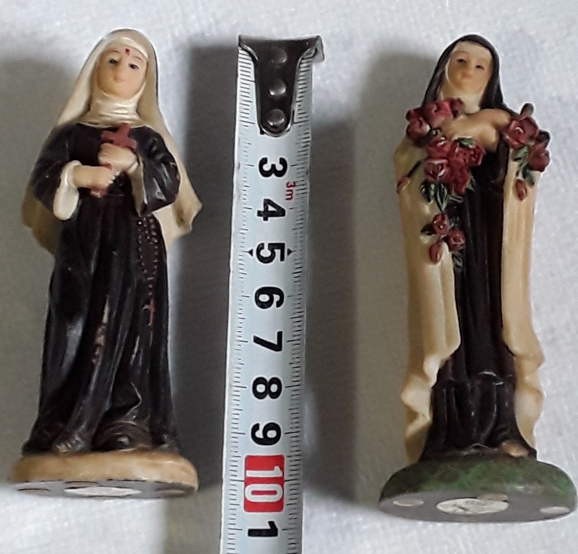 2 Figuras religiosas antigas em marfinites