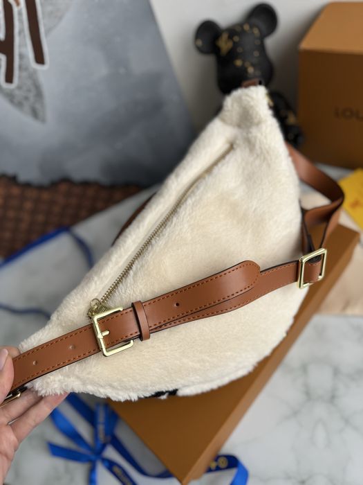 Бананка жіноча женская сумка Louis Vuitton Teddy луи витон меховая