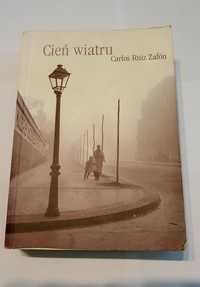 Cień wiatru - Carlos Ruiz Zafon - Wersja Normalna Okładka Miękka