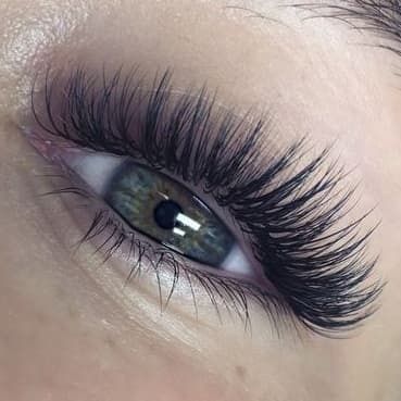 Наращивание ресниц за 1 час