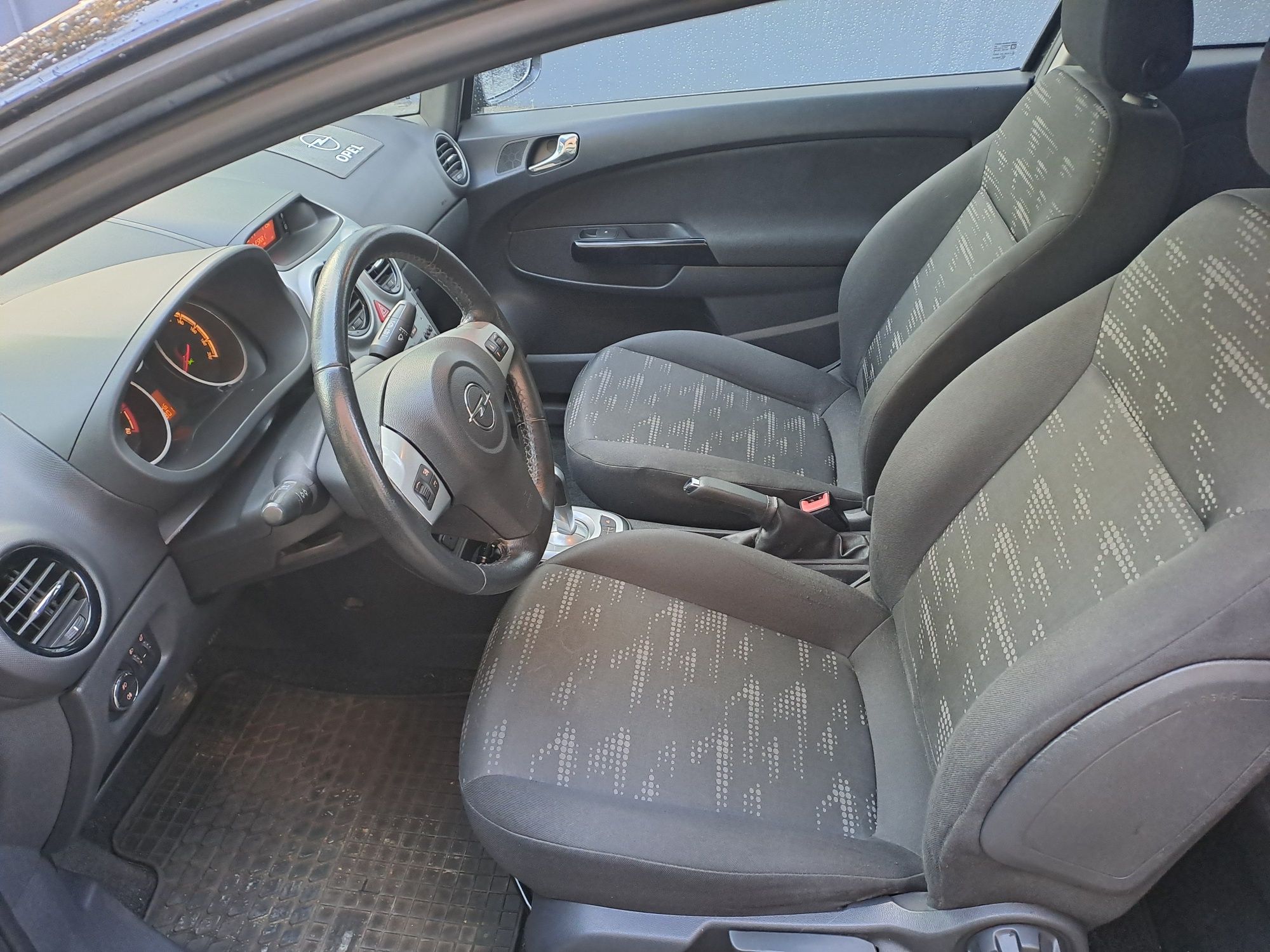 Opel Corsa D 1.2 Lift Automat, klima,elektr, parktronic itp